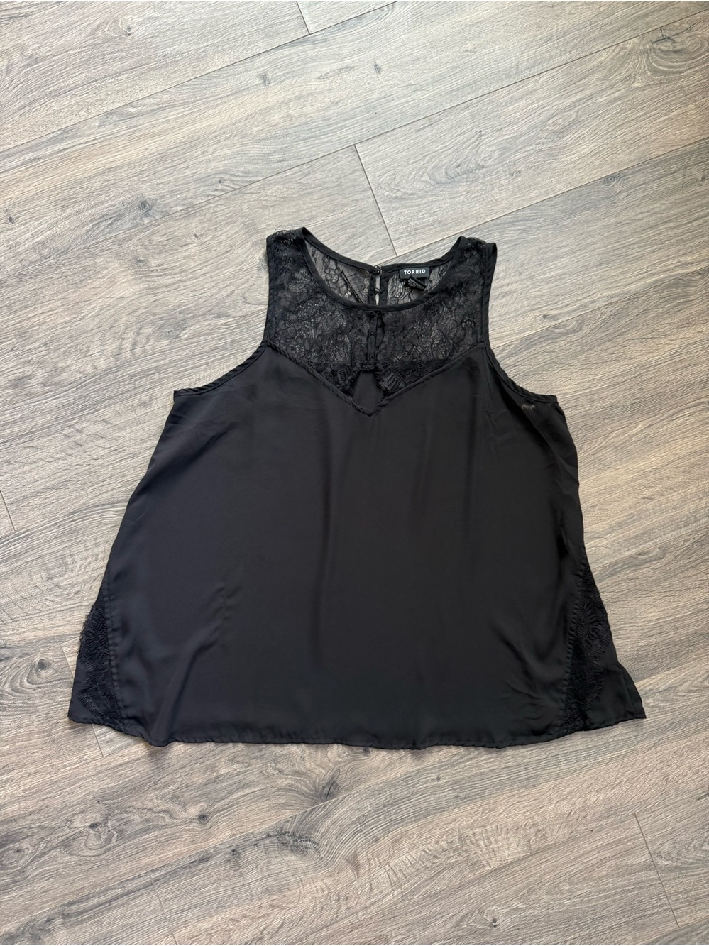 torrid Black Lace Yoke Sleeveless Camisole